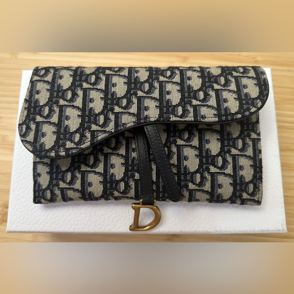 Dior Saddle Wallet on Chain - Picture 6 of 7